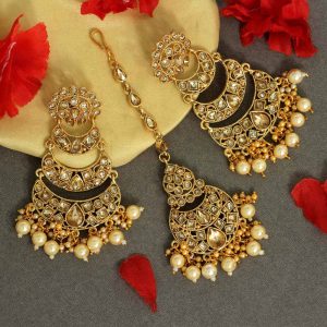 Gold Color Kundan Earrings With Maang Tikka-0