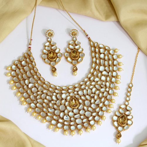 Gold Color Kundan Necklace Set