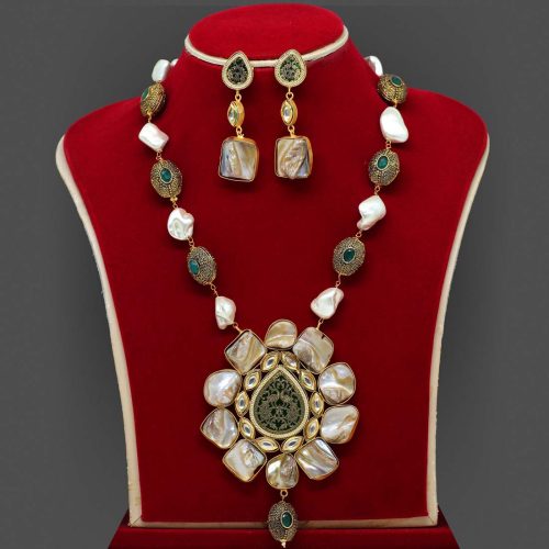 Green Color Amrapali Necklace Set