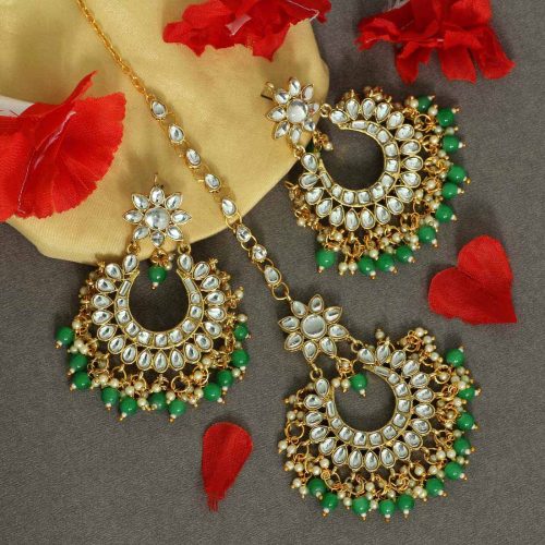 Green Color Kundan Earrings With Maang Tikka