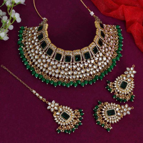 Green Color Kundan Necklace Set