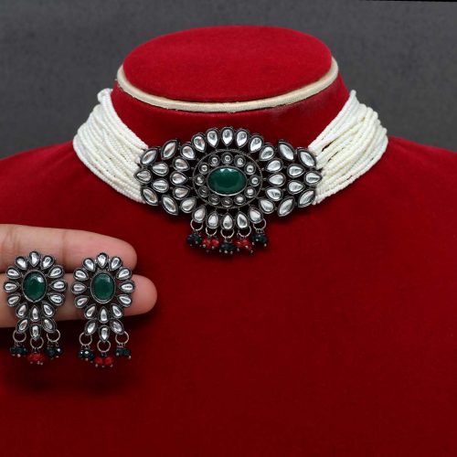 Green Color Kundan Necklace Set