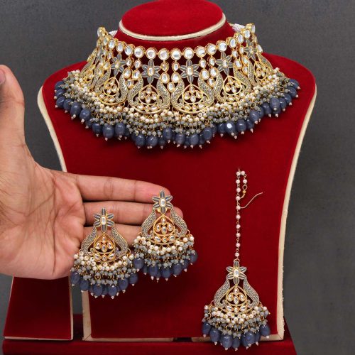 Grey Color Kundan Meenakari Necklace Set