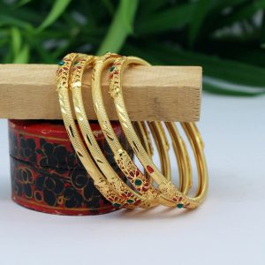 Maroon & Green Color 1 Set Of Bangle Size: 2.4-0
