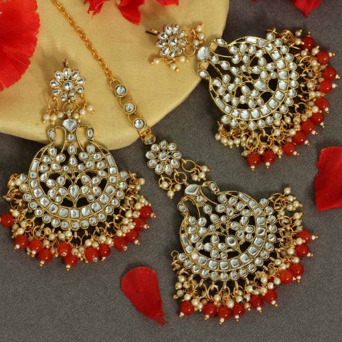 Orange Color Kundan Earrings With Maang Tikka