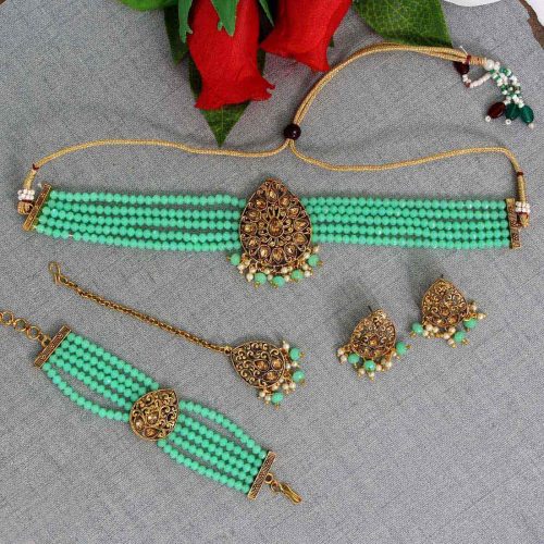 Parrot Green Color Plastic Beads Antique Necklace Set