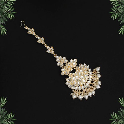 White Color Kundan Maang Tikka