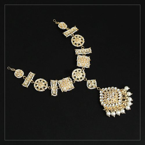 White Color Kundan Matha Patti