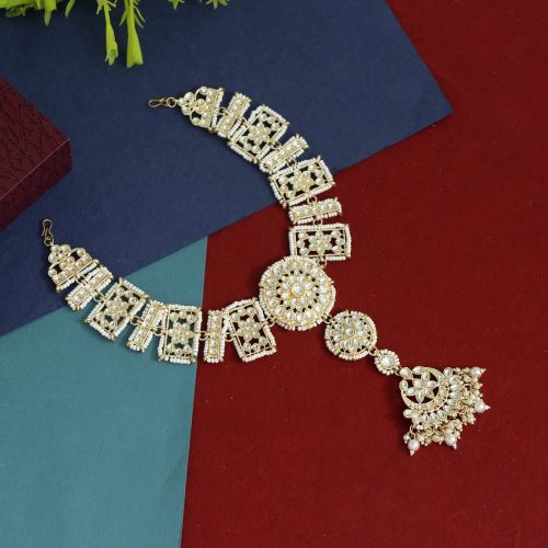 White Color Kundan Matha Patti